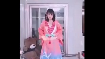 Gadis Cantik China Telanjang Dan Bermasturbasi