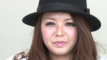 Istri Cantik Jepang Syuting Film Dewasa Pertamanya