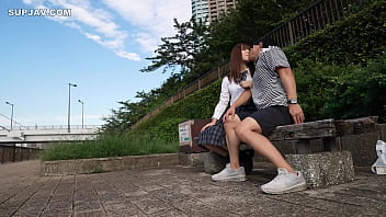 Gadis Jepang Yang Menggairahkan Di Ranjang 0808