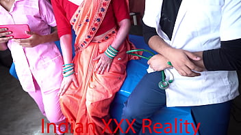 Dokter Seksi India Di Kamar Praktek Dengan Adegan Panas