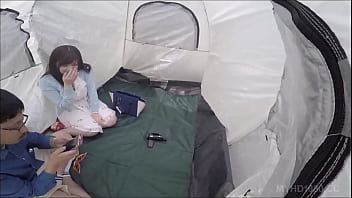 Pasangan Jepang Beraksi Di Kamar Tidur