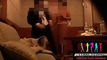 Gadis Pirang Impian Remaja