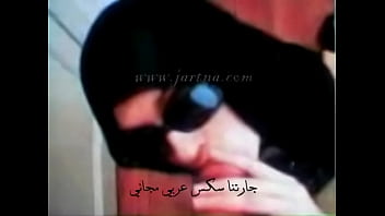 Gadis Arab Memberikan Blowjob Nikmat Dengan Hijabnya