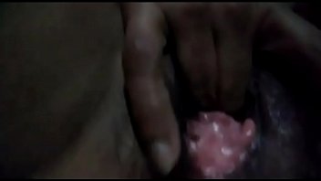 Gadis Madura Yang Menggairahkan