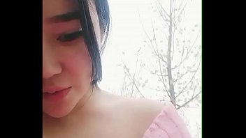 Gadis Cantik Di Kamar Mandi