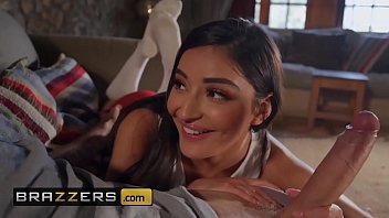 Remaja Suka Yang Besar – (emily Willis, Danny D) – Latihan Membuat Pelacur Sempurna – Brazzers