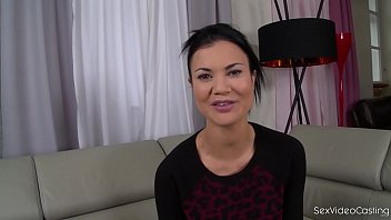 Jasmine Jae Tak Sabar Menjelajahi Kenikmatan Dirinya